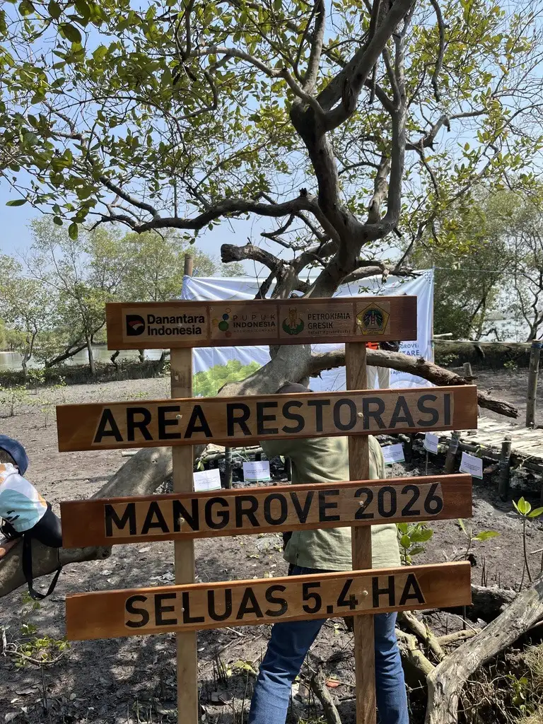 Papan penanda Area Restorasi Mangrove 2026 seluas 5,4 ha